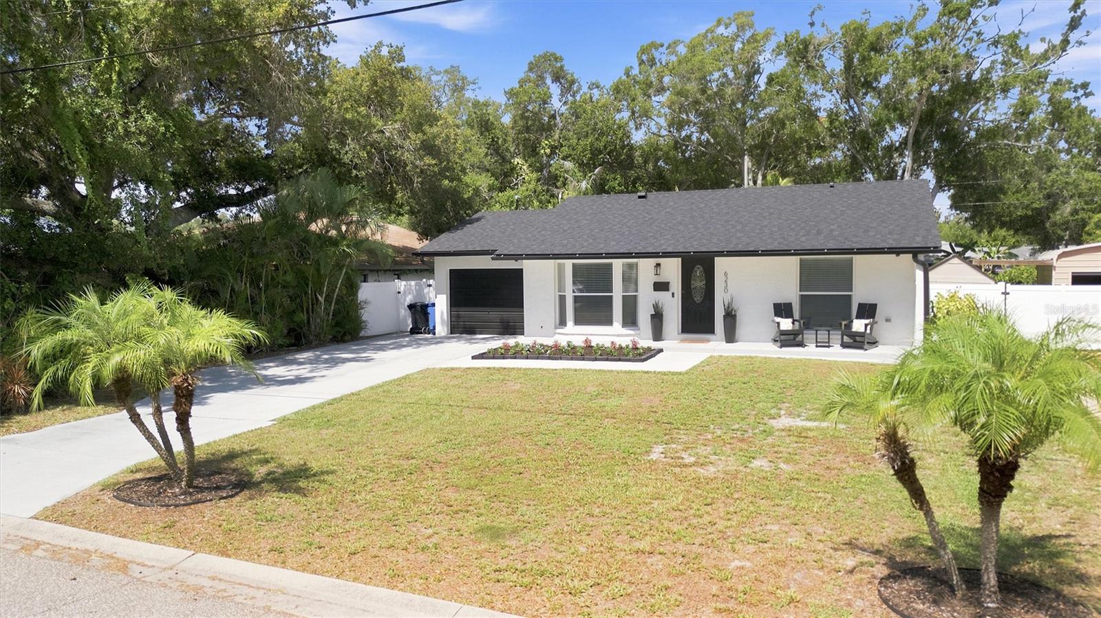 FLORIDA RIVIERA 2 - Residential