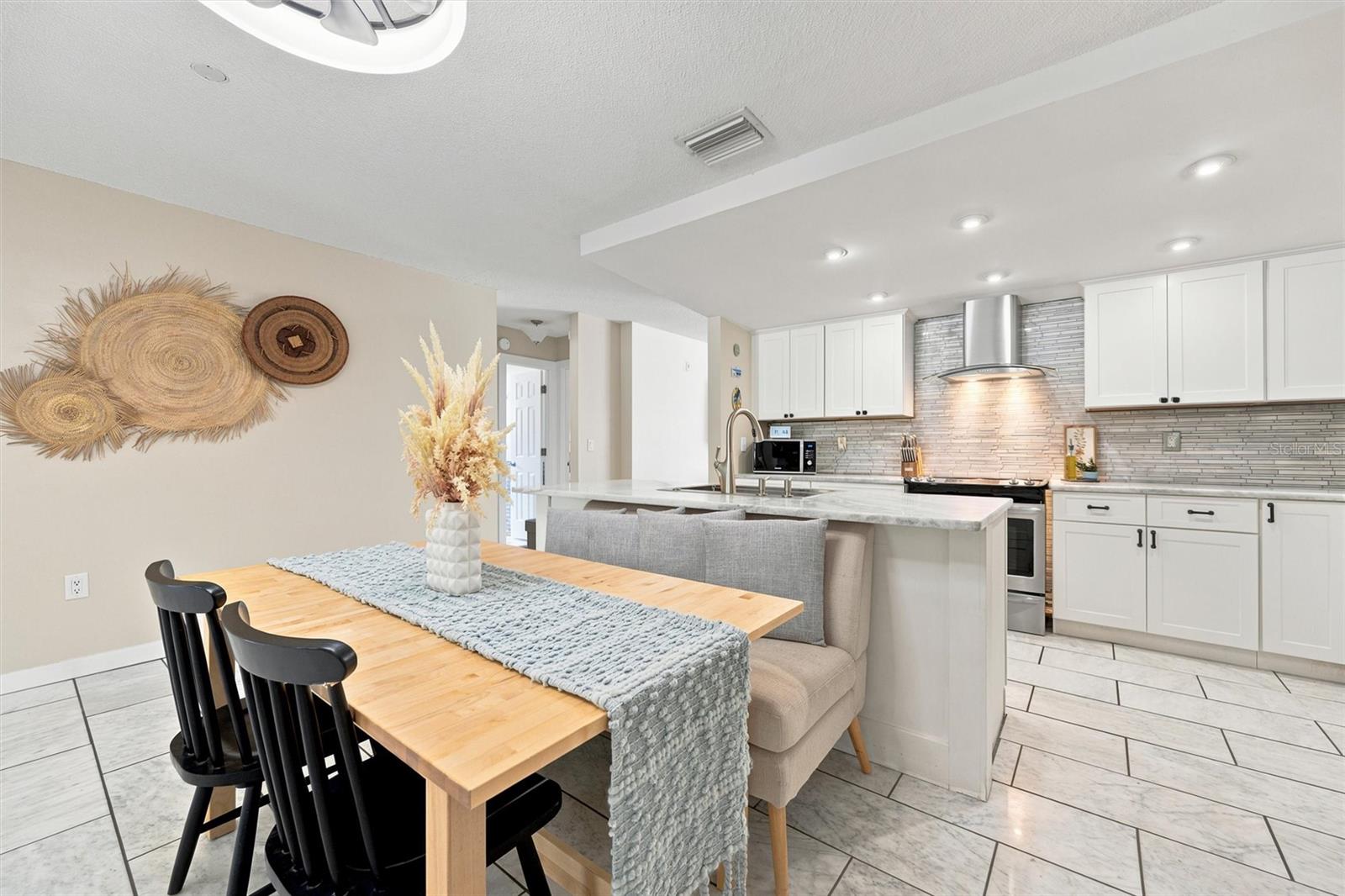 FLORIDA RIVIERA 2 - Residential