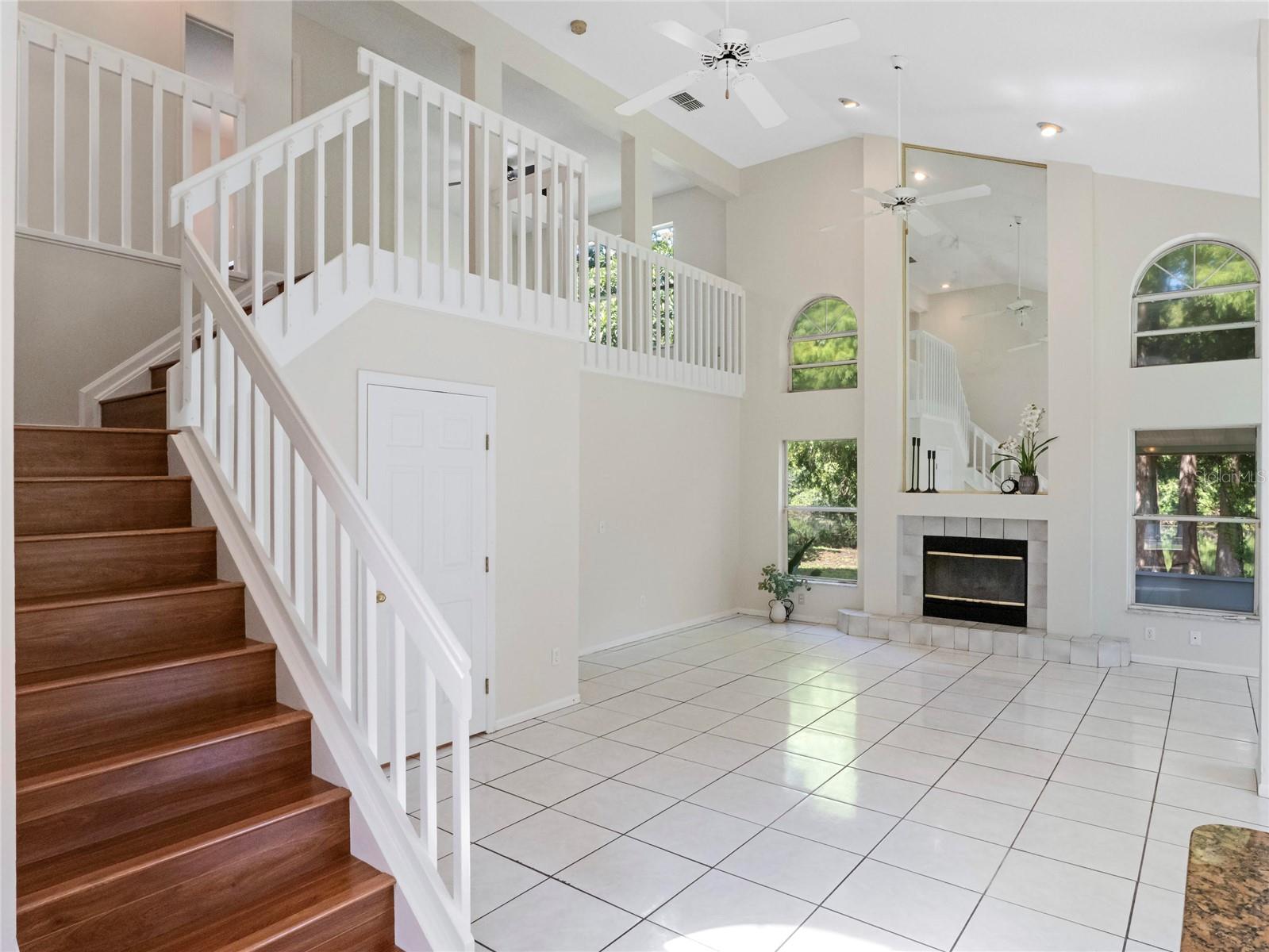 CRYSTAL CREEK UNIT 1 - Residential