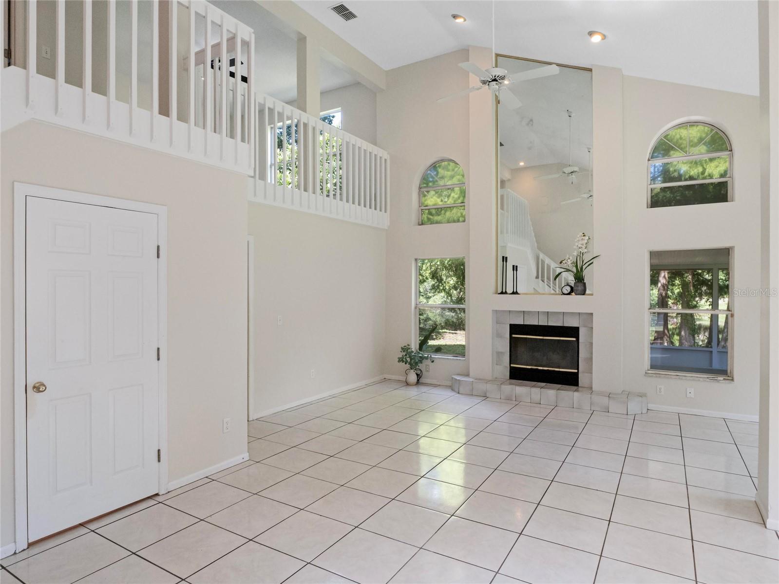 CRYSTAL CREEK UNIT 1 - Residential
