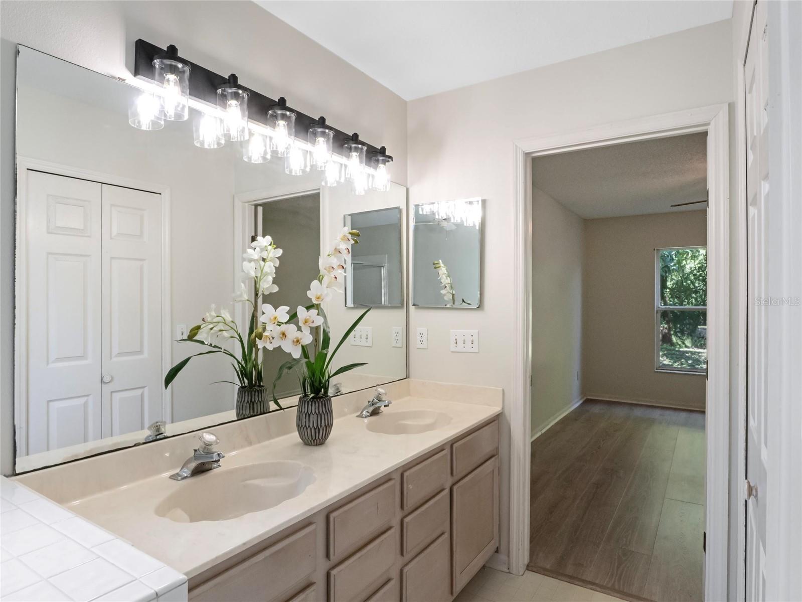 CRYSTAL CREEK UNIT 1 - Residential