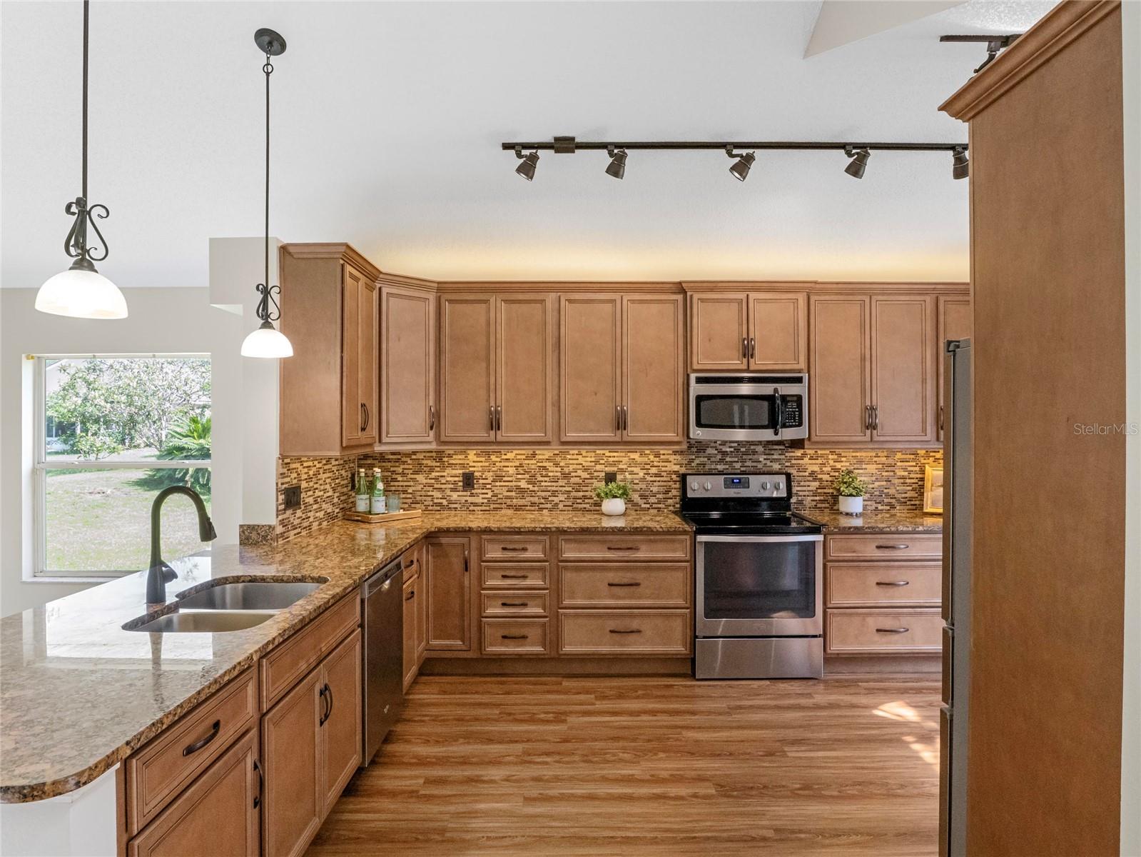 CRYSTAL CREEK UNIT 1 - Residential