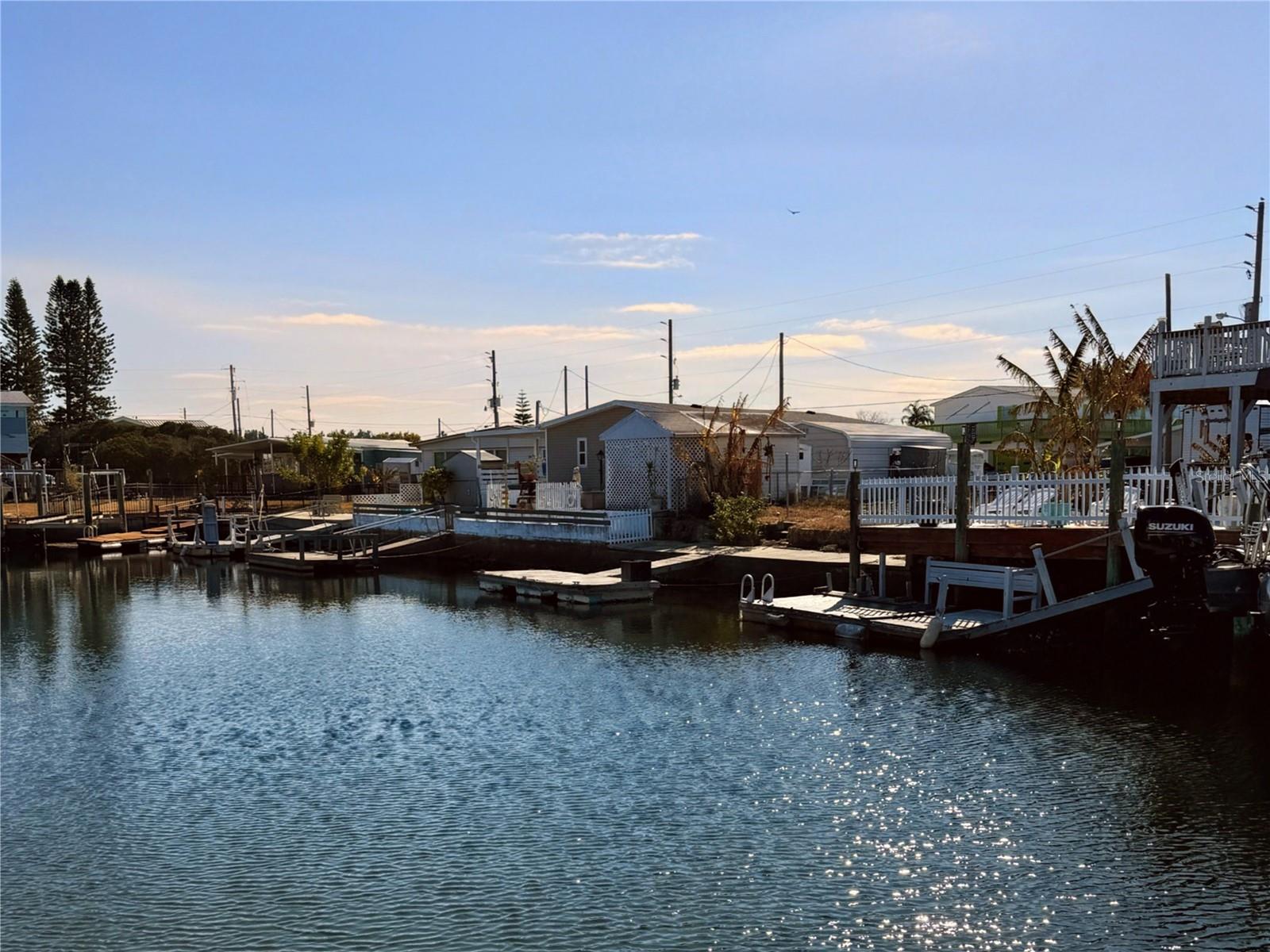 SIGNAL COVE - Land