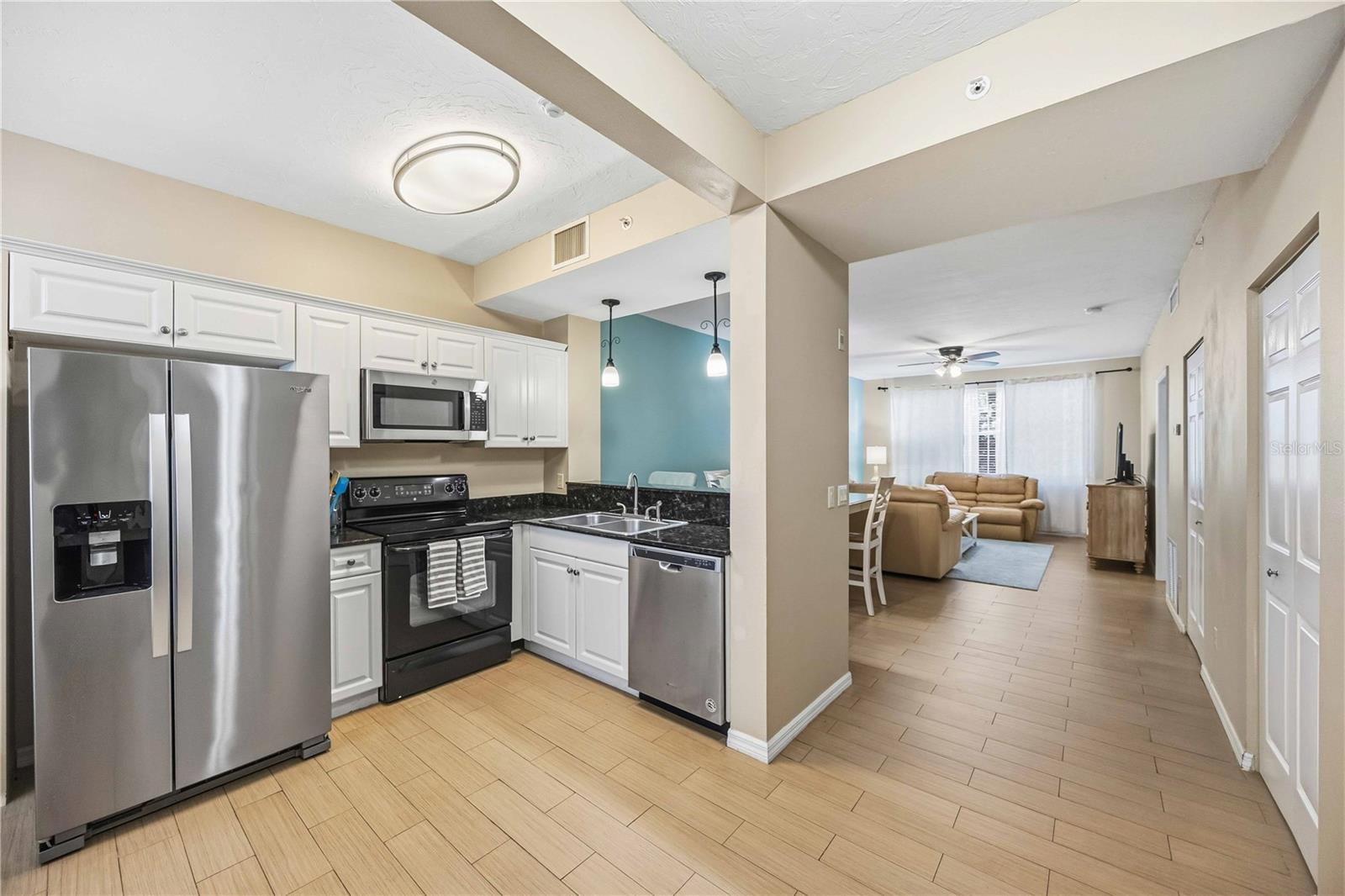 ACADEMY RESORT LODGE - Residential