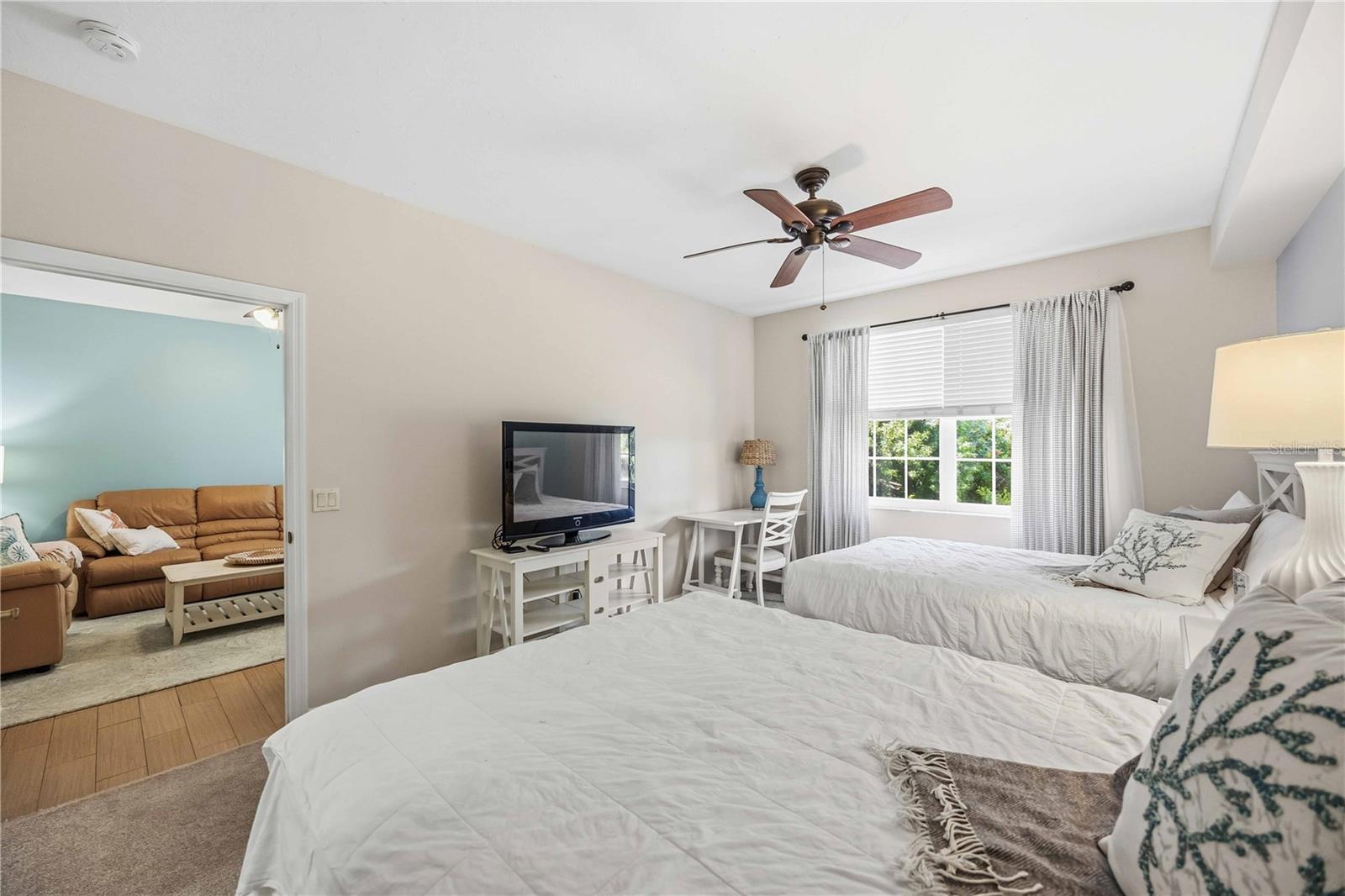 ACADEMY RESORT LODGE - Residential