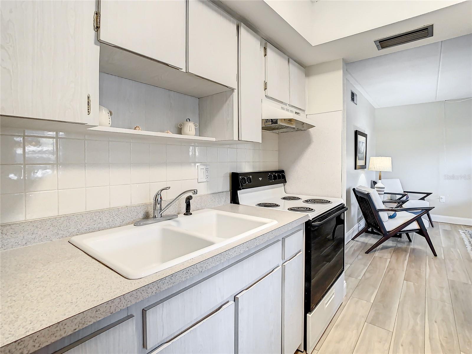 HEATHER LAKE APTS CONDO - Residential