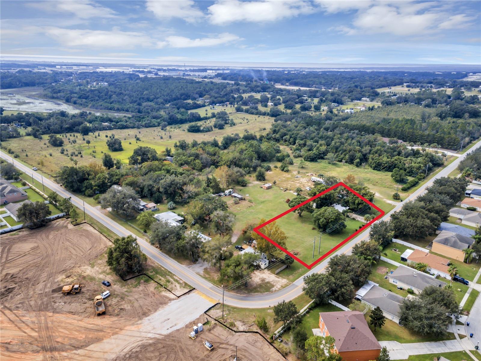 Available for sale .61 acres located in Apopka. No HOA, lot dimension 100'W x 200'L. Land use: vacant residential. Zoning: A-1. Many possibilities. Convenient to FL-414/Maitland Blvd., FL-441/Orange Blossom Trail, and FL-429.