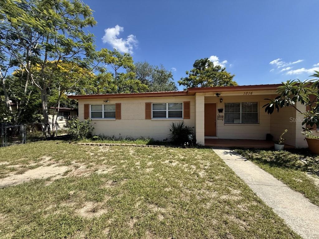 TILSEN MANOR BLKS 2 3 4 5 6 8 - Residential