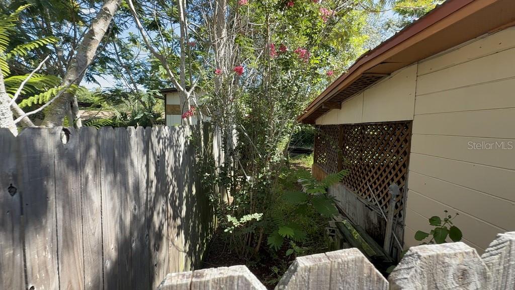 TILSEN MANOR BLKS 2 3 4 5 6 8 - Residential