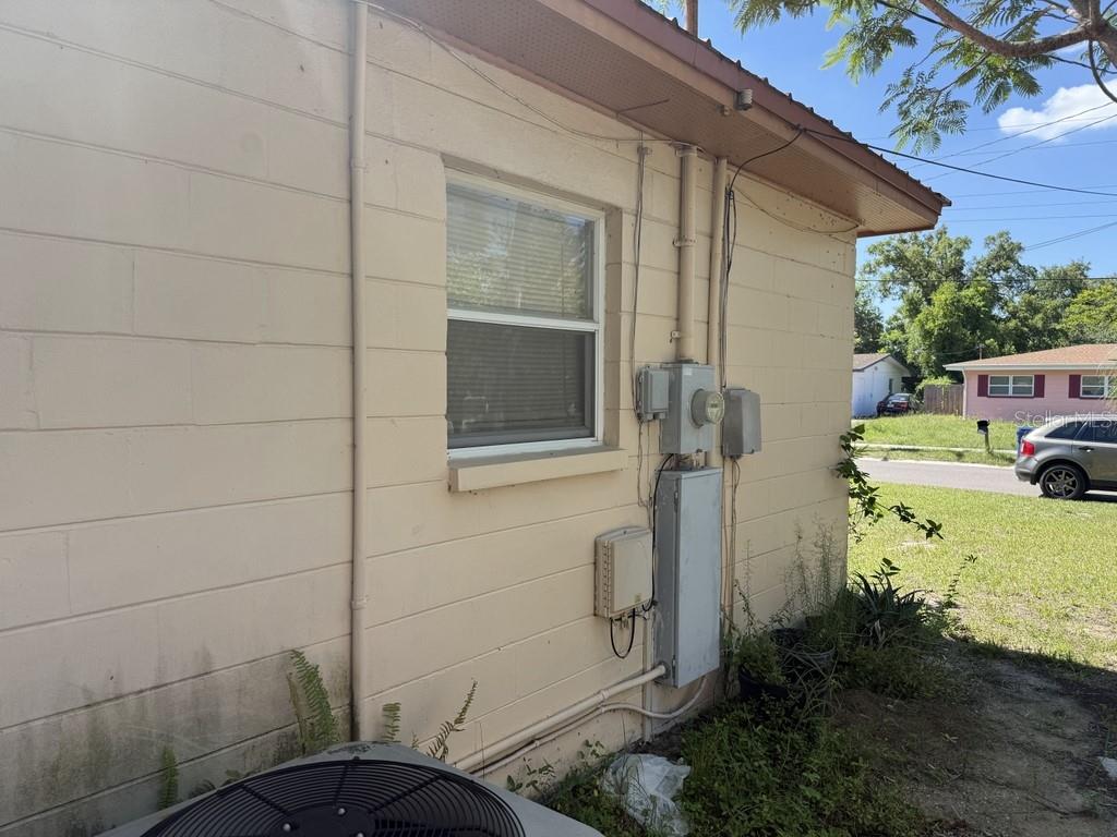 TILSEN MANOR BLKS 2 3 4 5 6 8 - Residential
