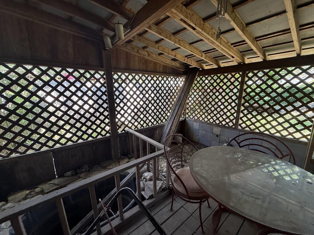 TILSEN MANOR BLKS 2 3 4 5 6 8 - Residential