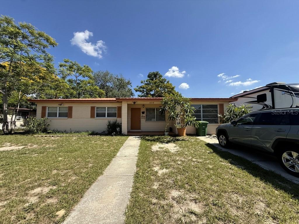 TILSEN MANOR BLKS 2 3 4 5 6 8 - Residential