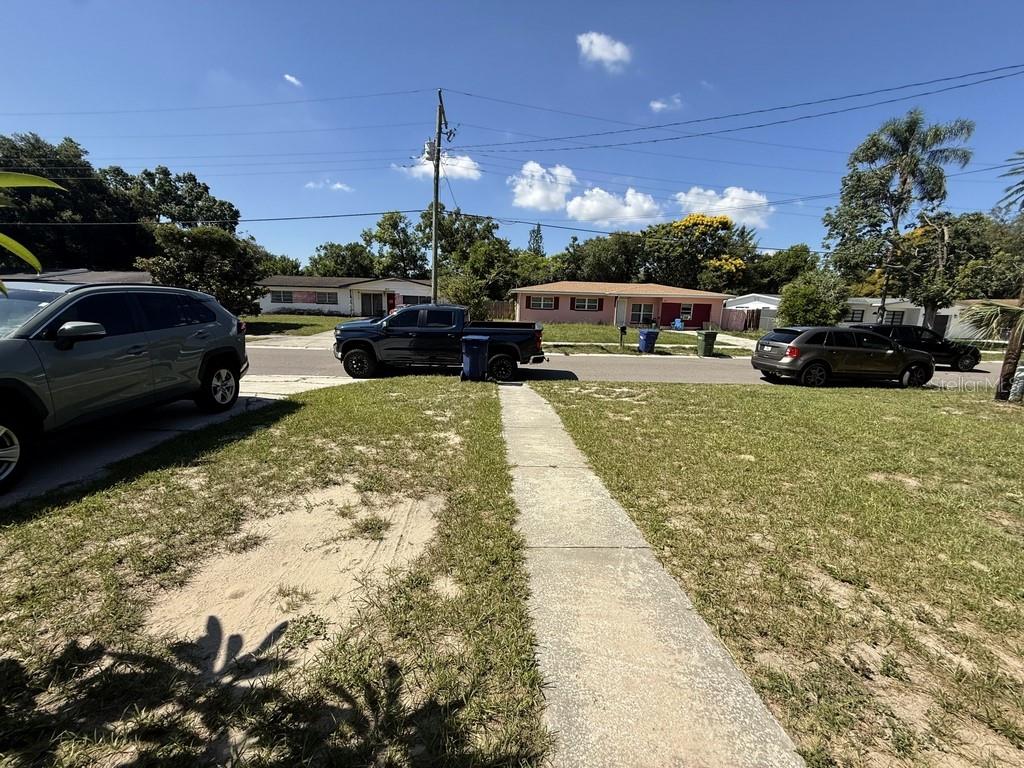 TILSEN MANOR BLKS 2 3 4 5 6 8 - Residential