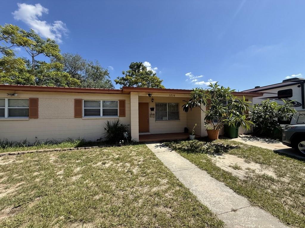 TILSEN MANOR BLKS 2 3 4 5 6 8 - Residential