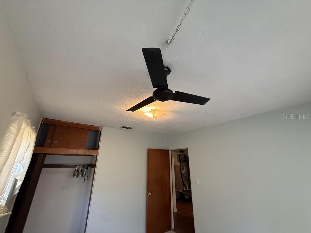 TILSEN MANOR BLKS 2 3 4 5 6 8 - Residential