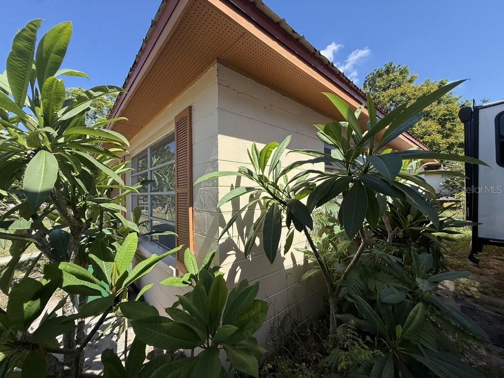 TILSEN MANOR BLKS 2 3 4 5 6 8 - Residential