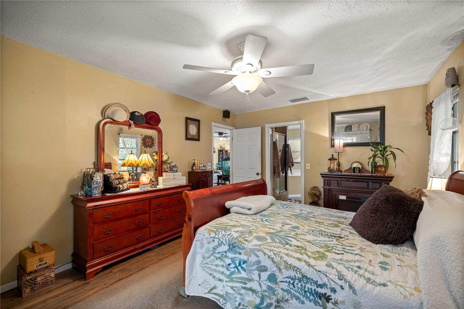 VIEW TOP ESTATES - Residential