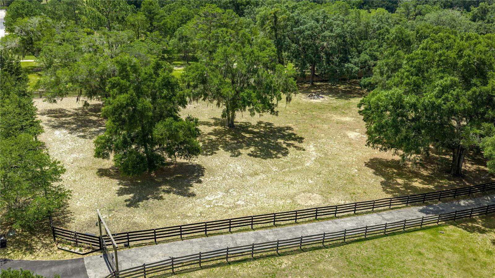 VIEW TOP ESTATES - Residential