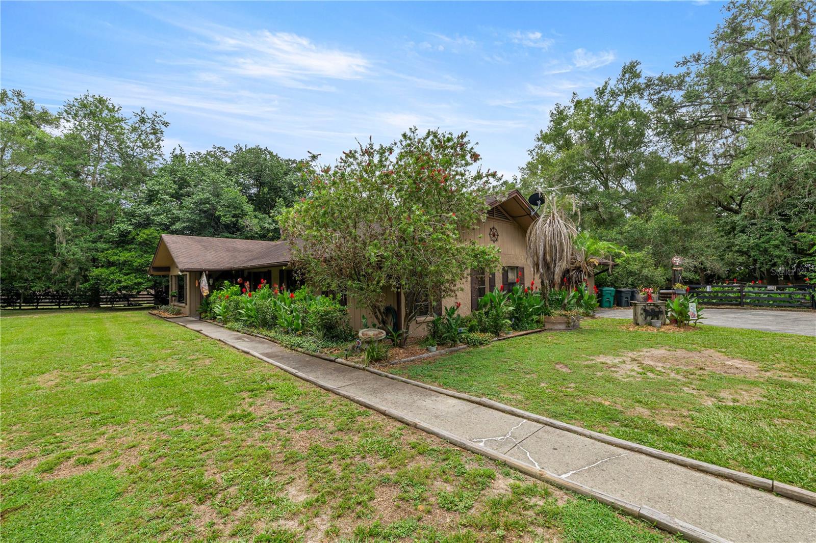 VIEW TOP ESTATES - Residential