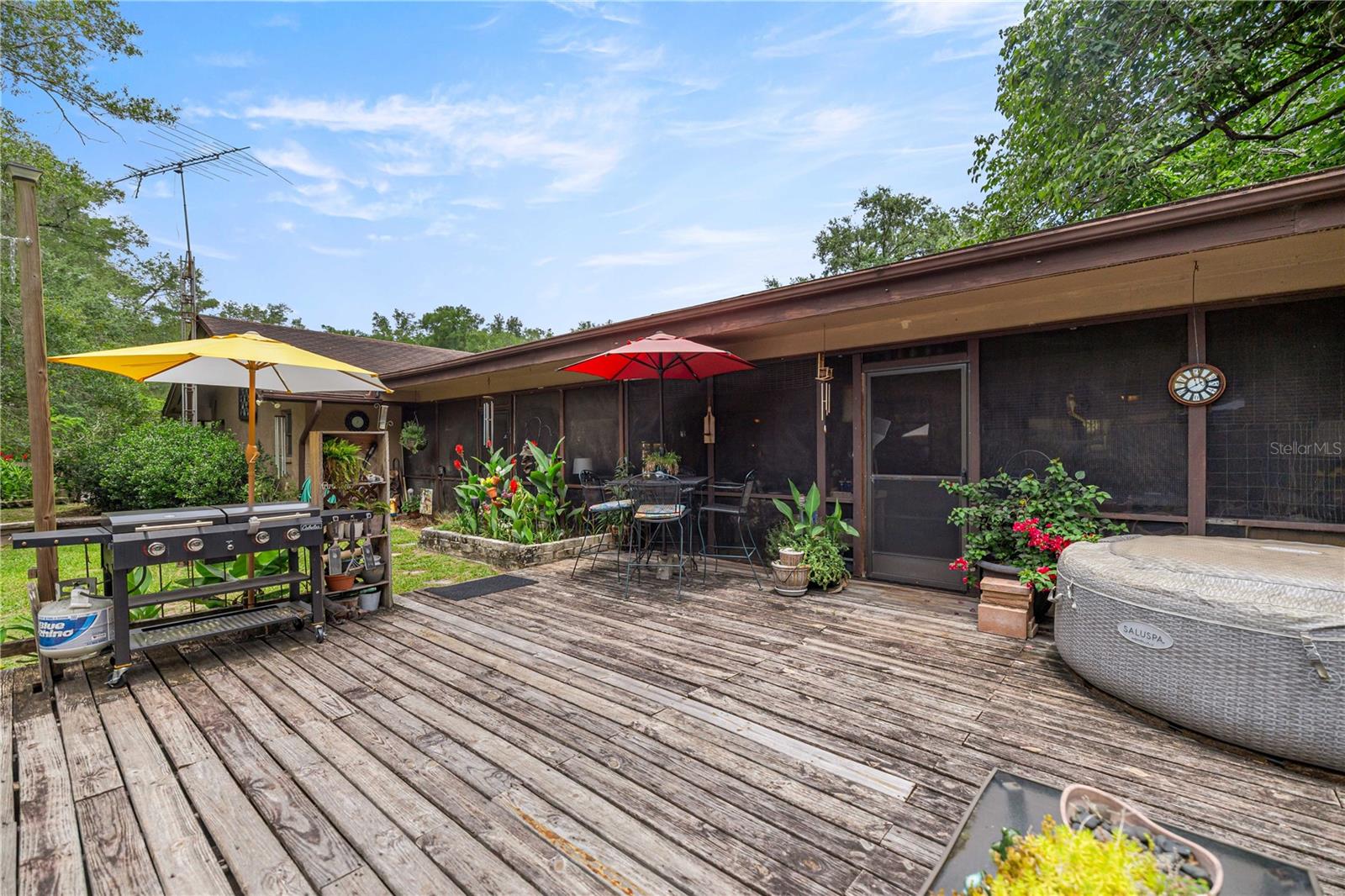 VIEW TOP ESTATES - Residential