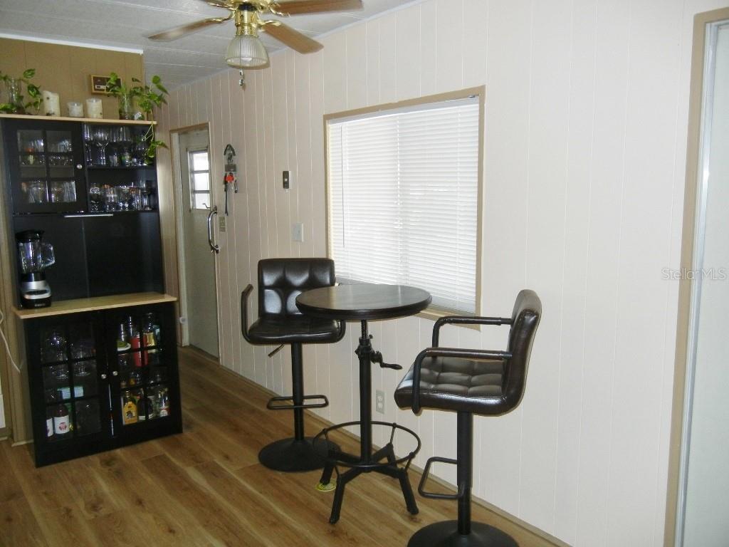 LES CHATEAU VILLA MOBILE HOME PARK - Residential