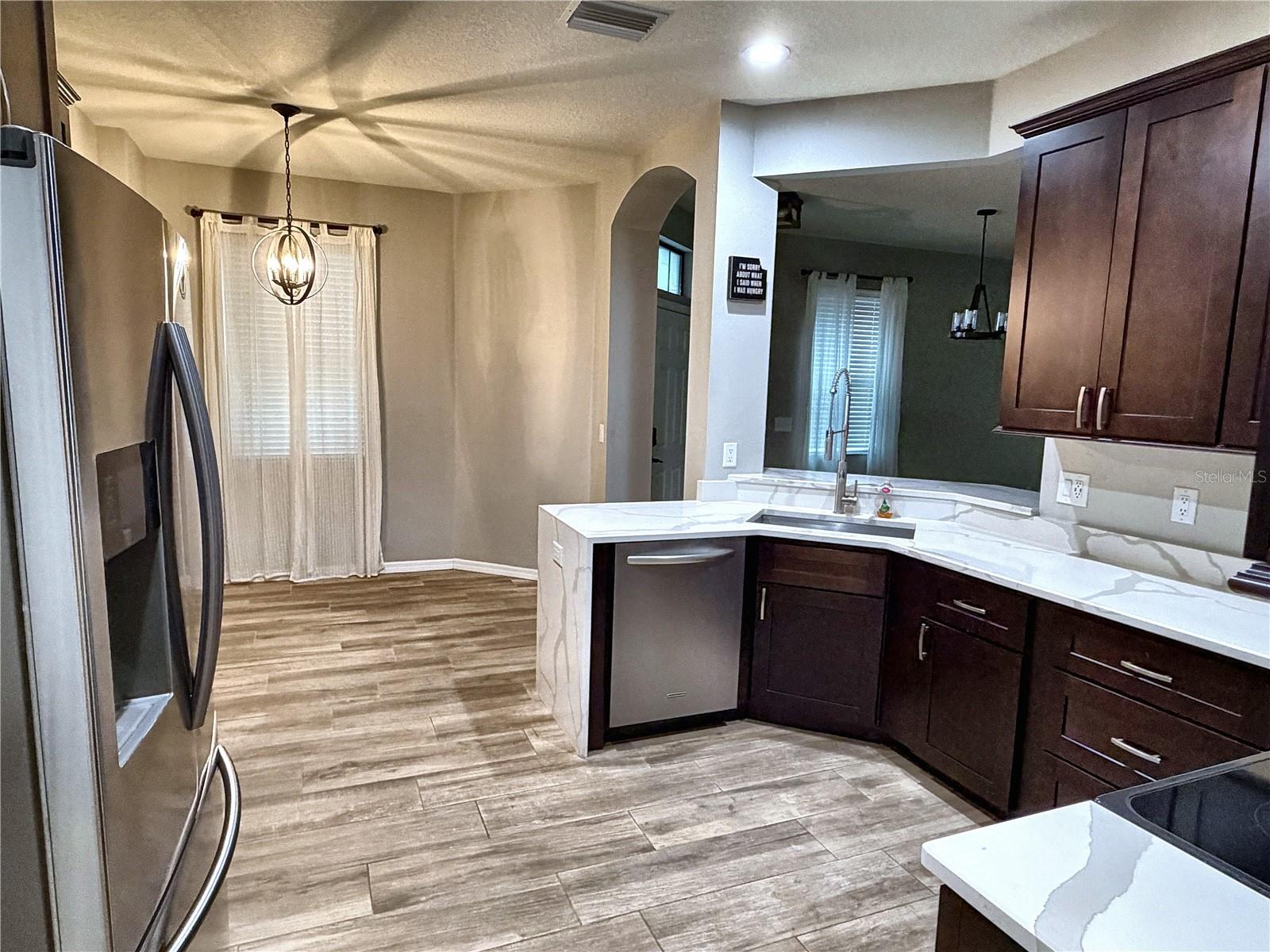 HIDDEN BAYOU TWNHMS - Residential Lease