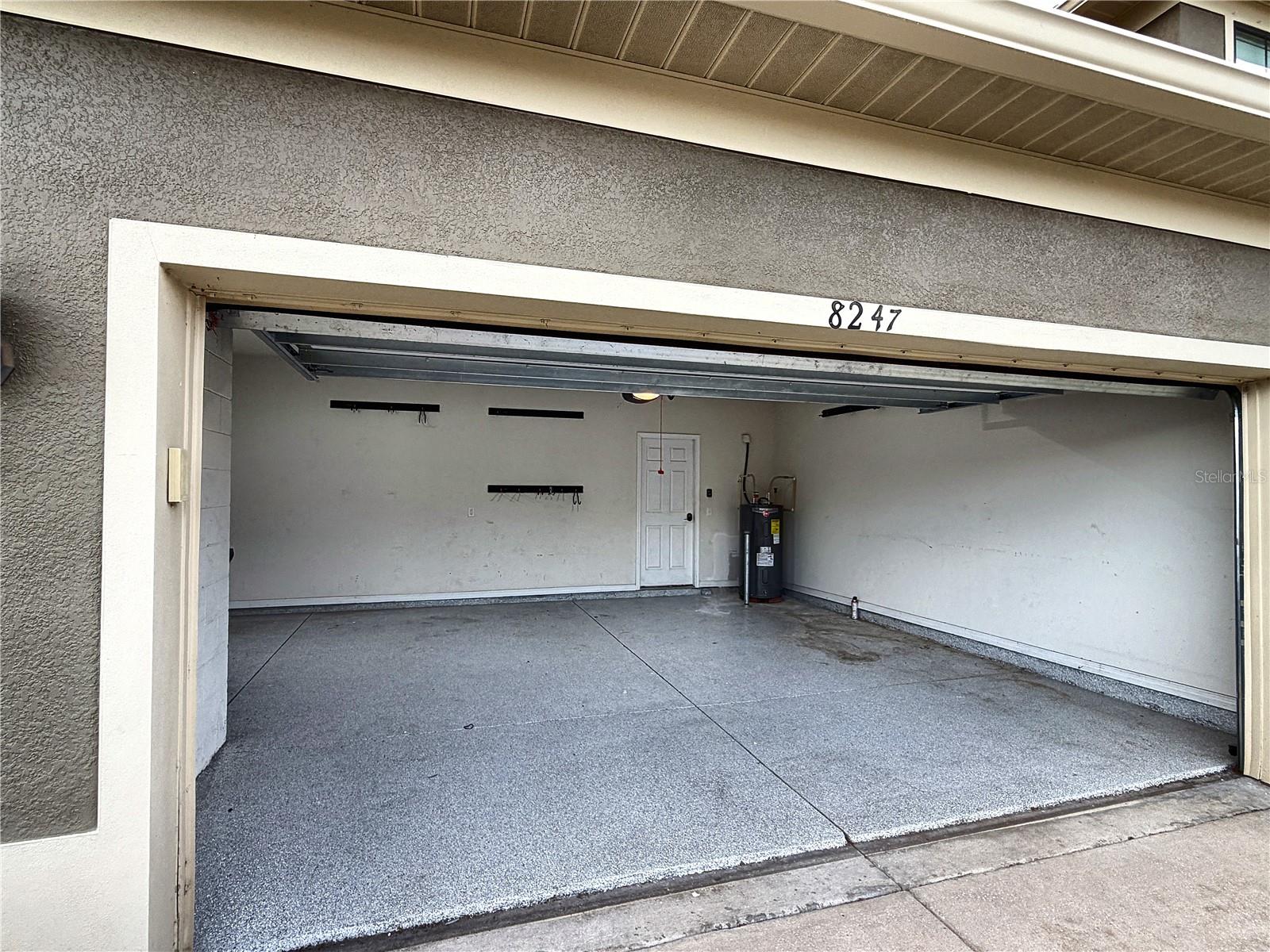 HIDDEN BAYOU TWNHMS - Residential Lease