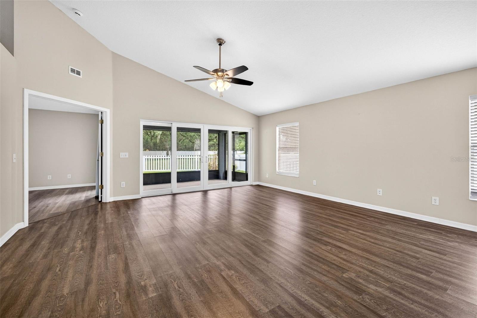 DEER PARK - Residential