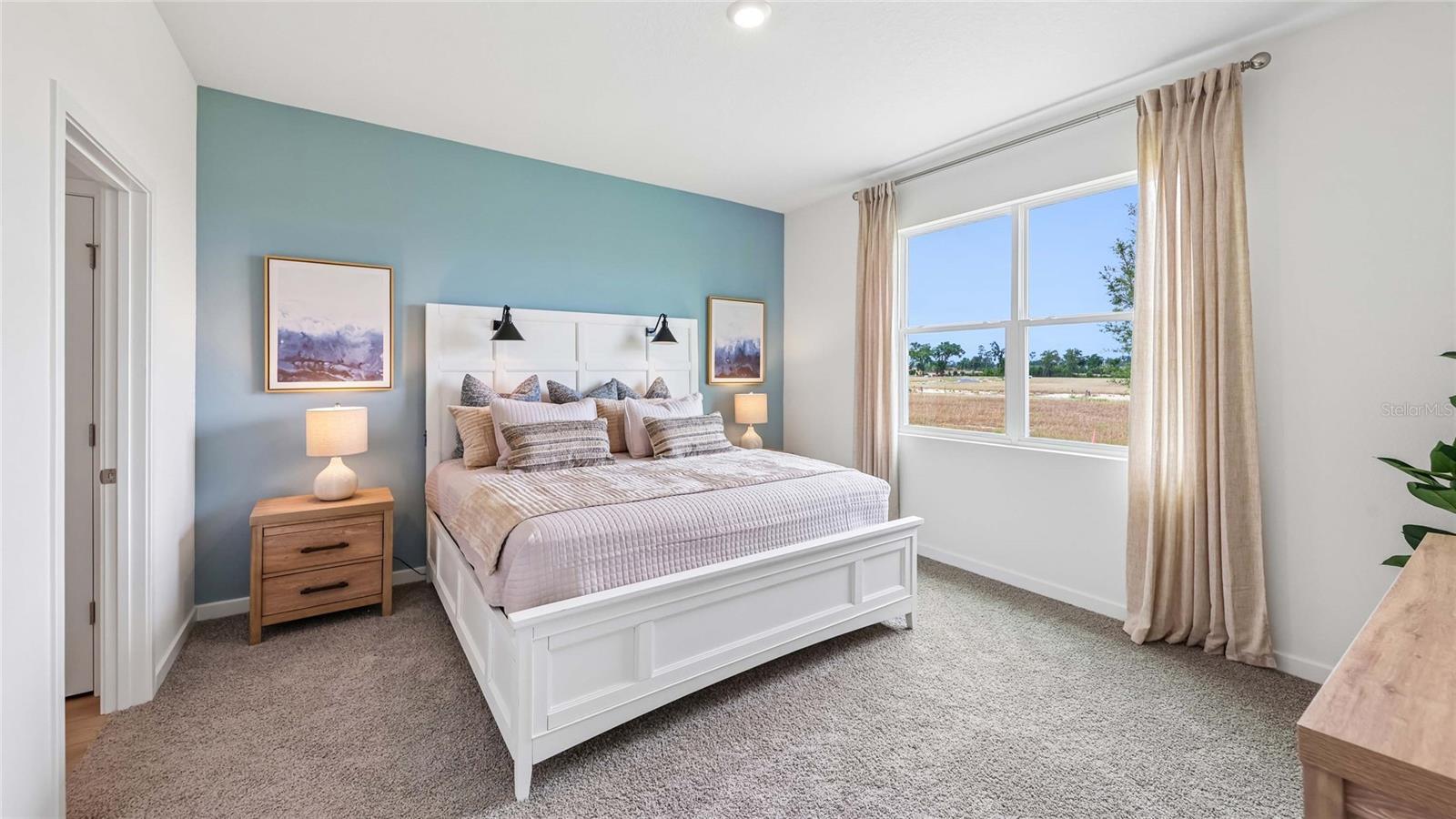 TWISTED OAKS - Residential