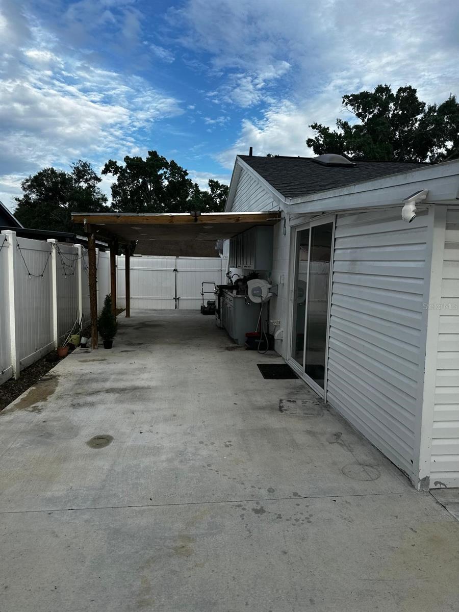 NORTH LAKES SEC B UNIT - Residential