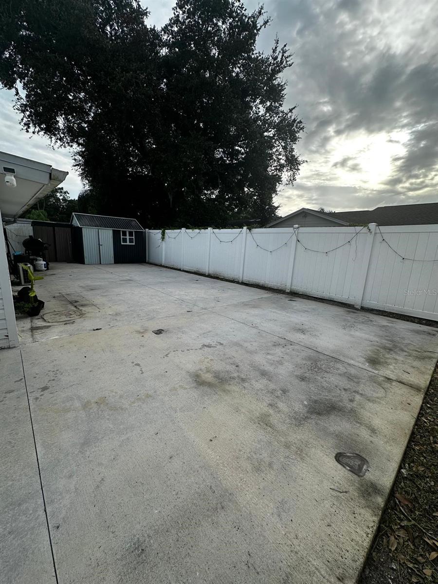 NORTH LAKES SEC B UNIT - Residential