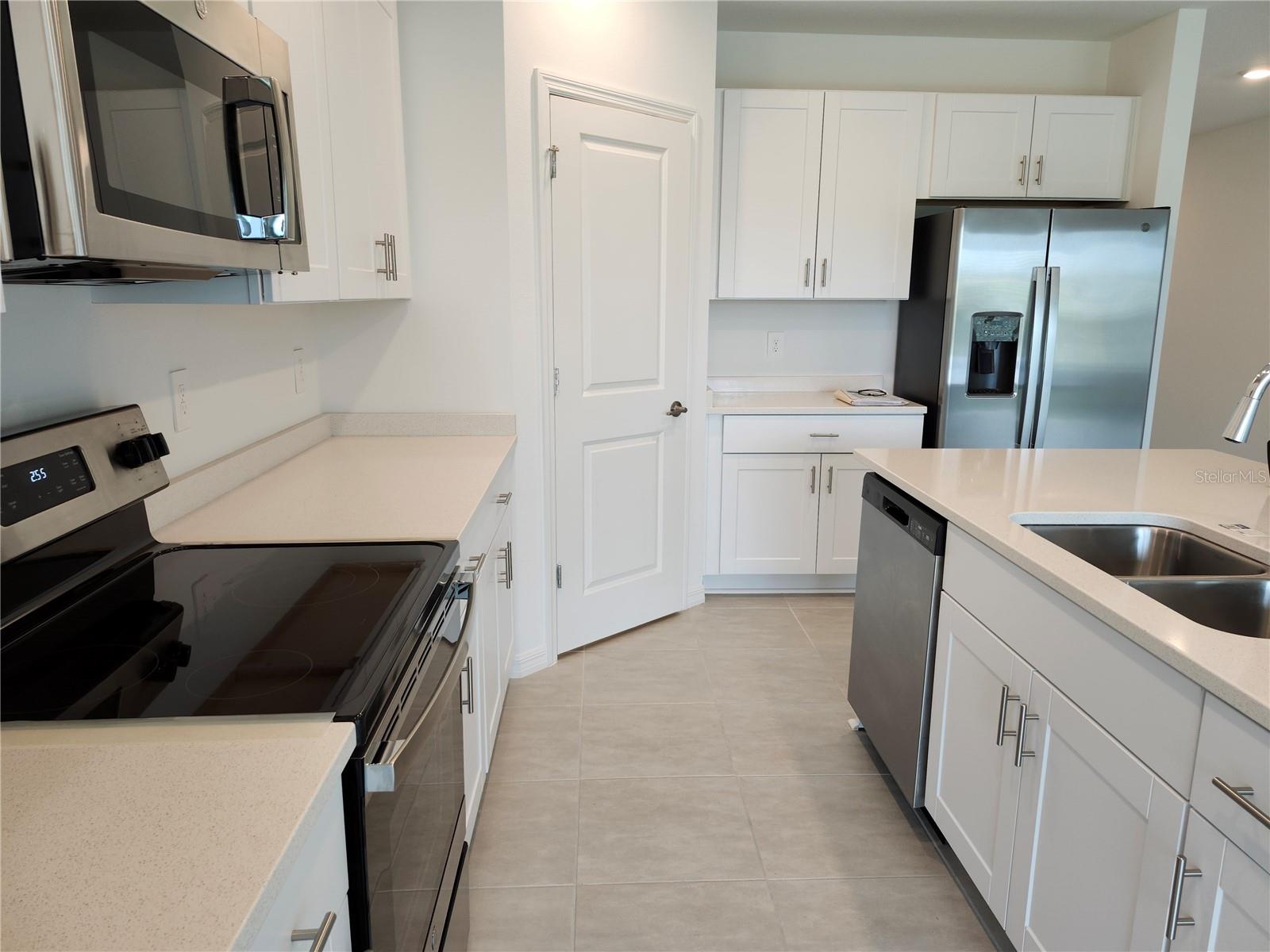PARKSIDE AT ESTATES - Residential Lease
