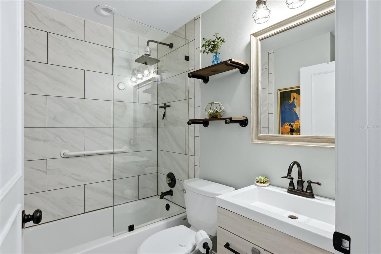 GATES CREEK - Residential