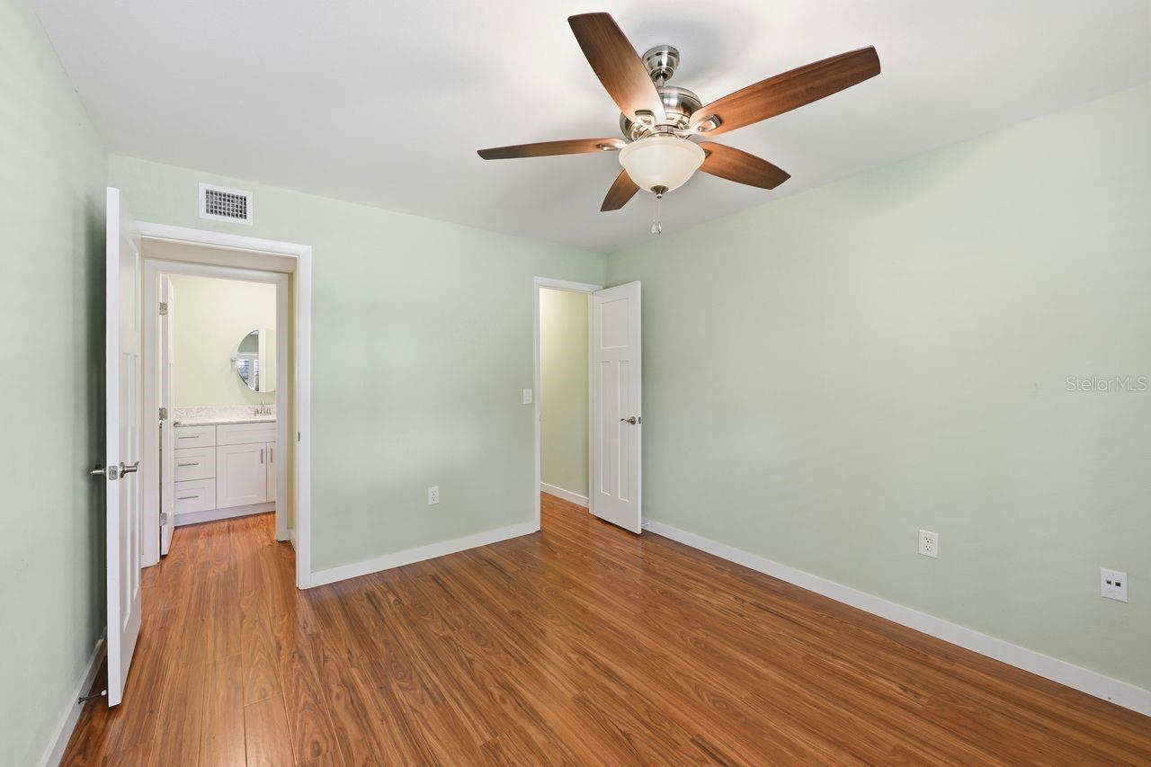 LAKEVIEW CONDO AT LAKE FREDRICA - Residential