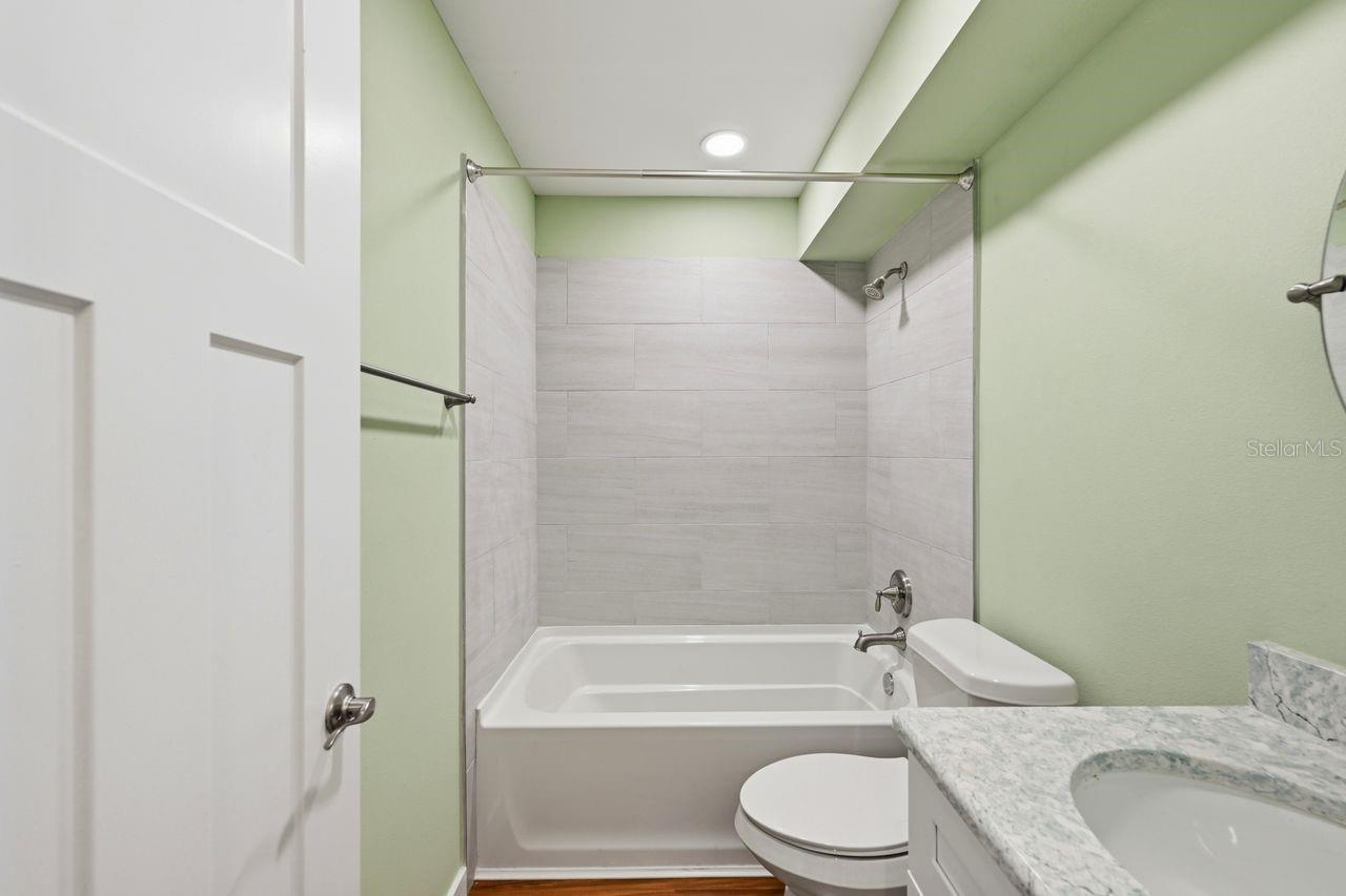 LAKEVIEW CONDO AT LAKE FREDRICA - Residential