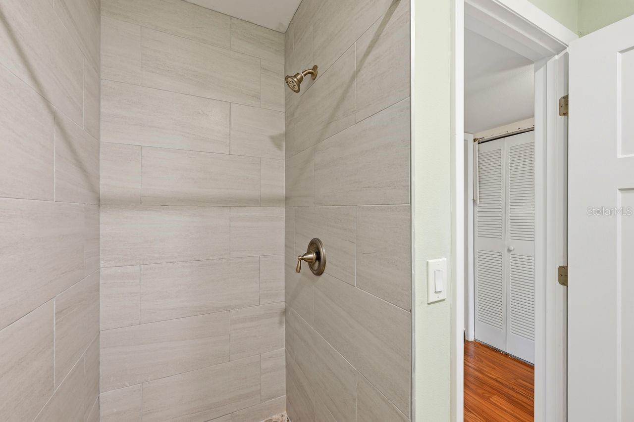 LAKEVIEW CONDO AT LAKE FREDRICA - Residential