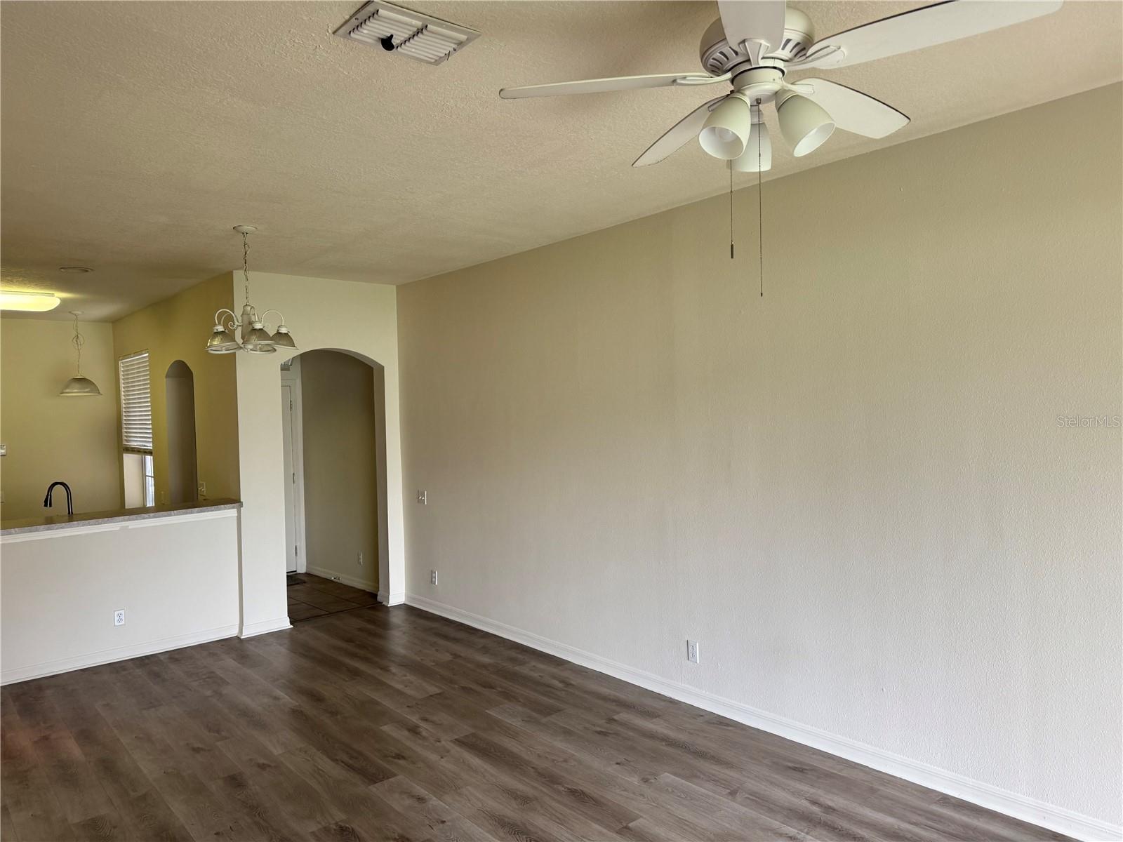 TOWNHOMES AT SABAL POINTE - Residential Lease