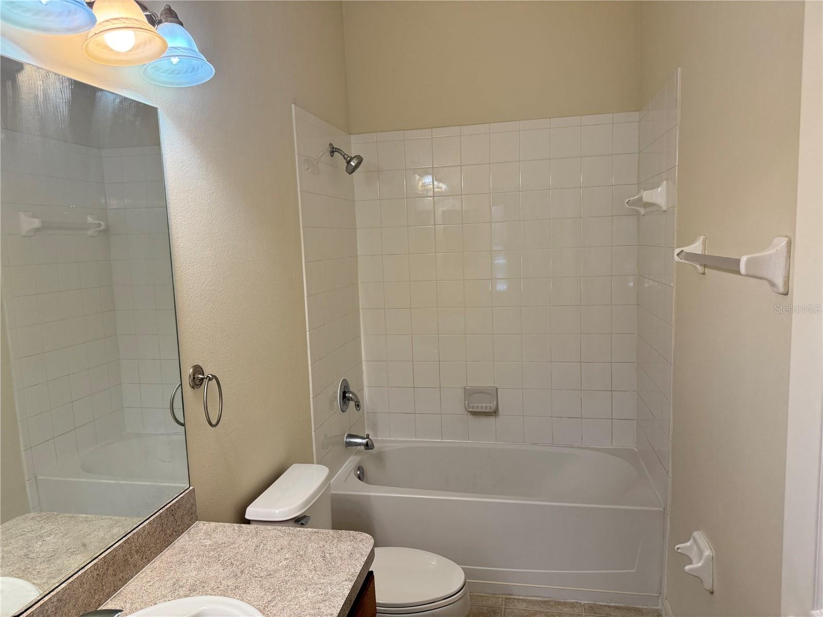 TOWNHOMES AT SABAL POINTE - Residential Lease