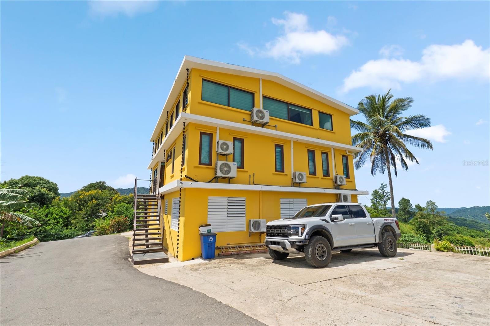 BO. HOYOS PLANES - Residential