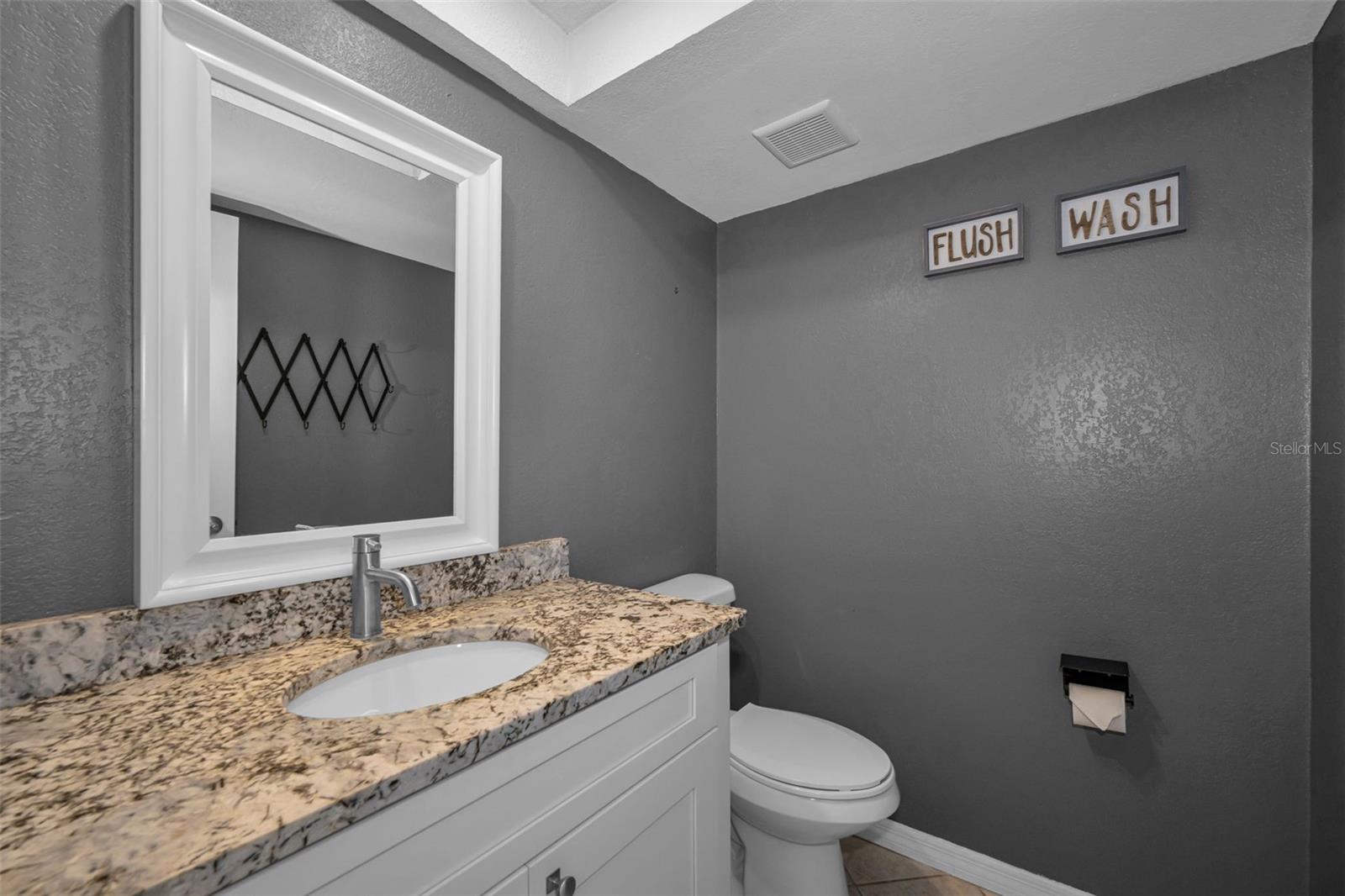LINKS THE CONDO - Residential