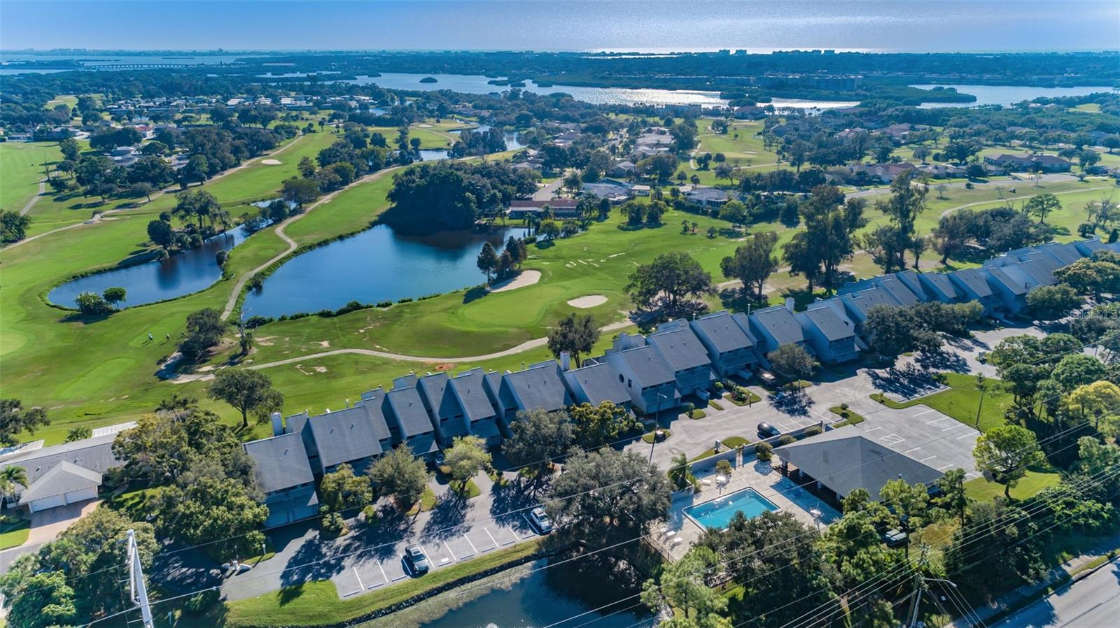 LINKS THE CONDO - Residential