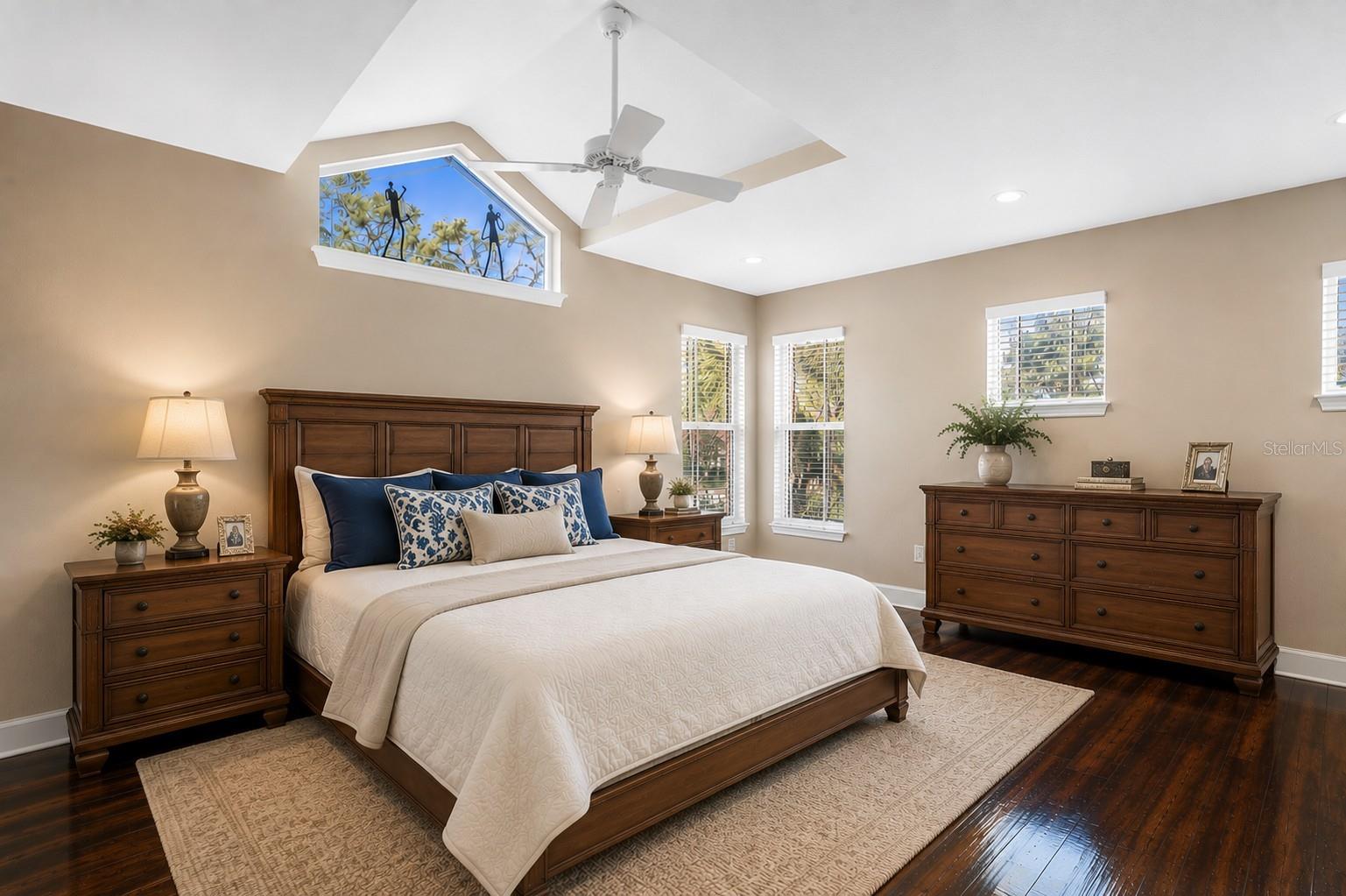 CARLTON ESTATES A PT REP OF LT 7 - Residential