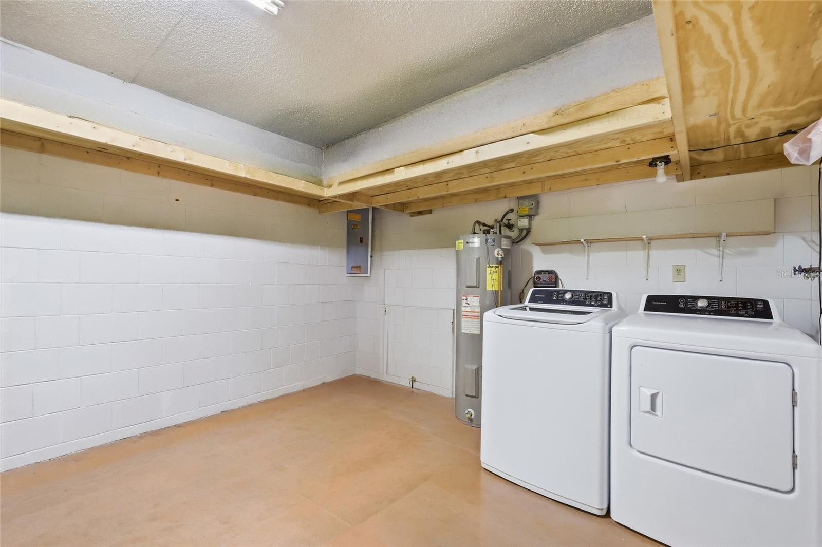 DELTONA LAKES UNIT 62 - Residential