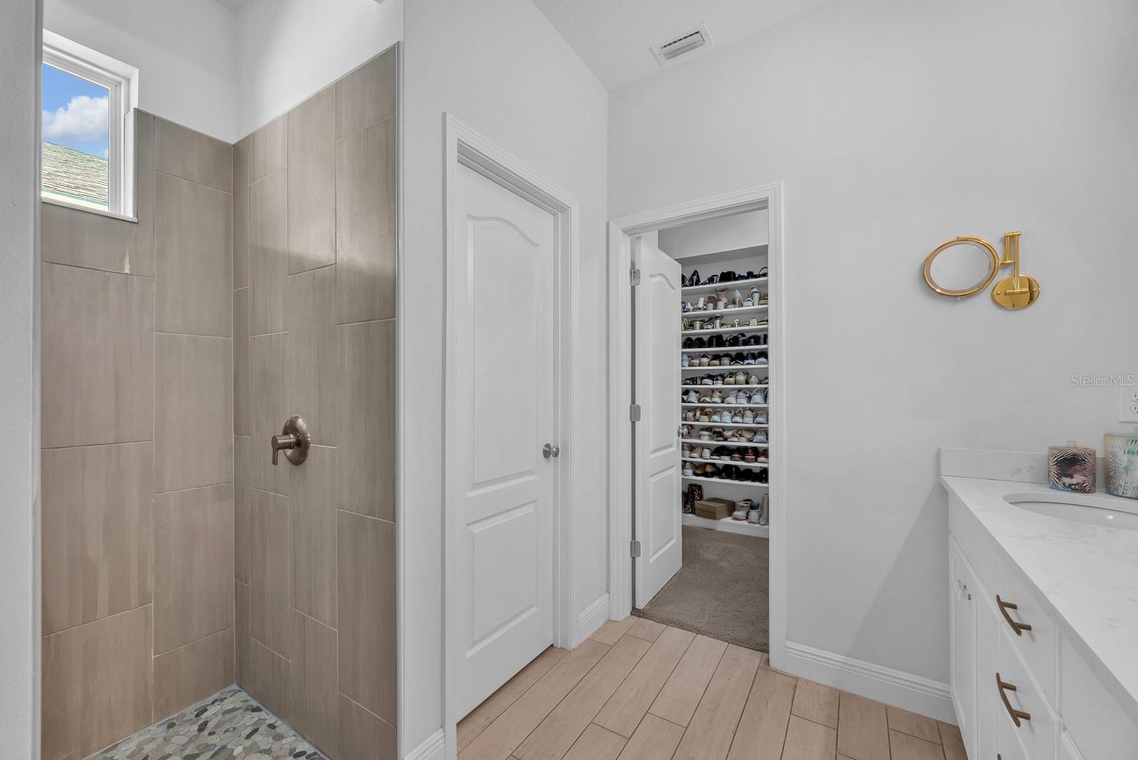 SANDHILL RDG - Residential