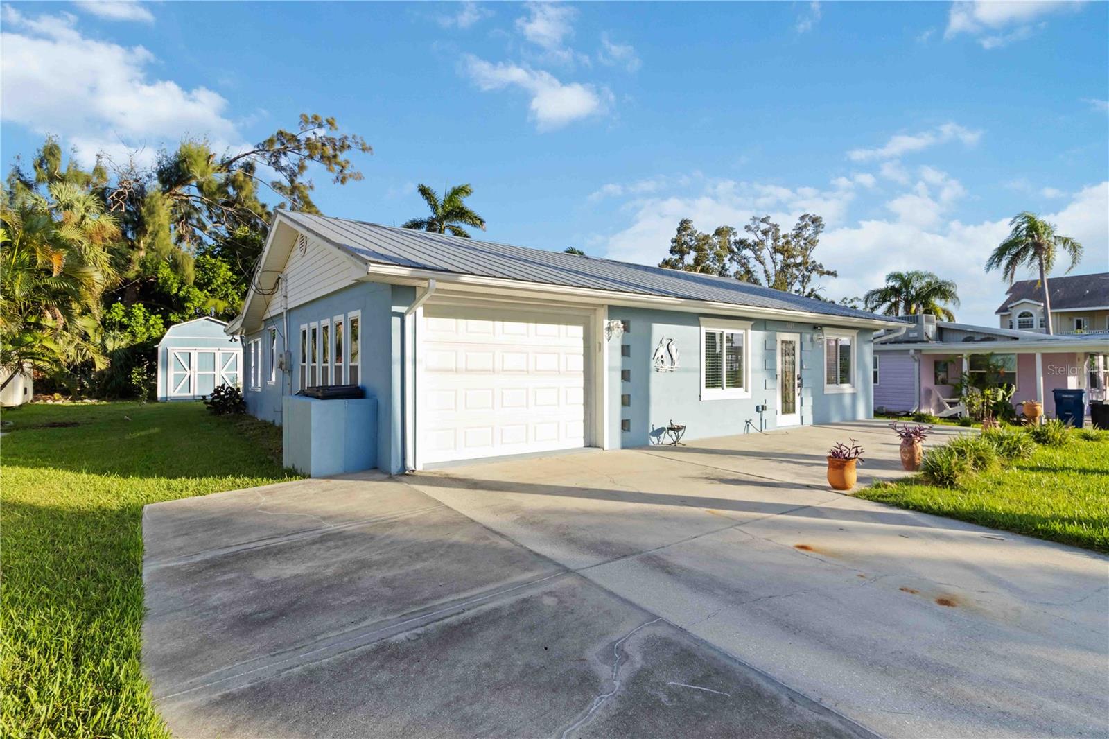 TWIN ISLES ESTATES - Residential