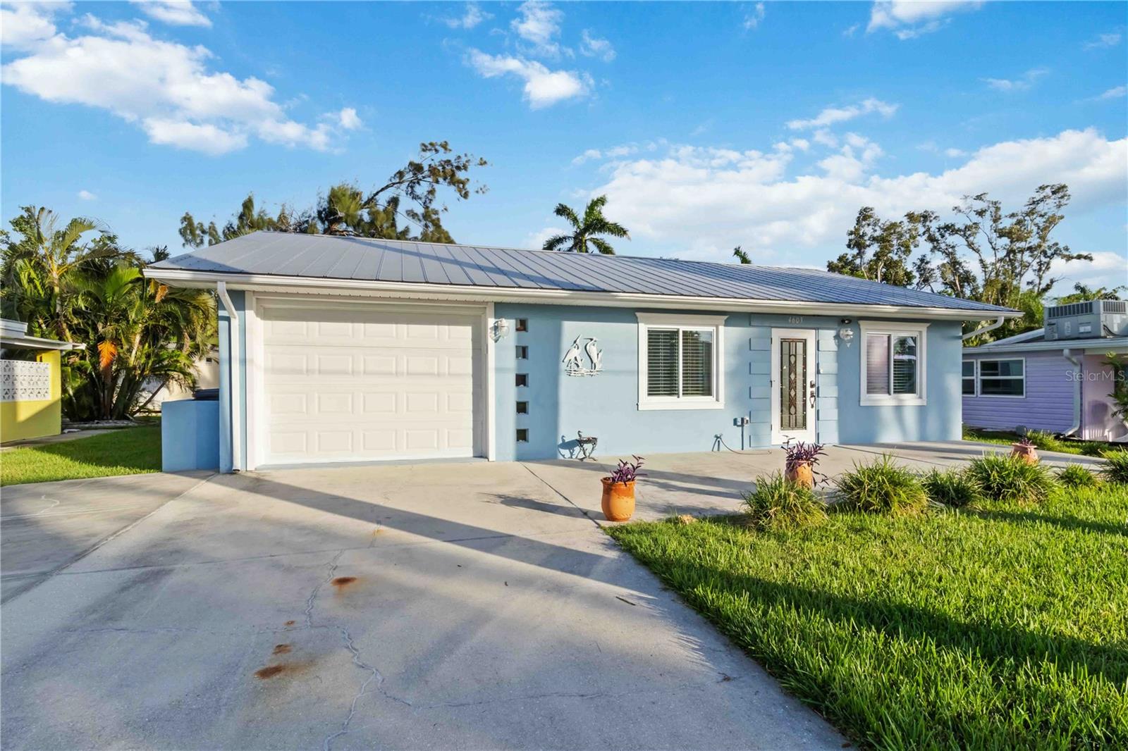 TWIN ISLES ESTATES - Residential