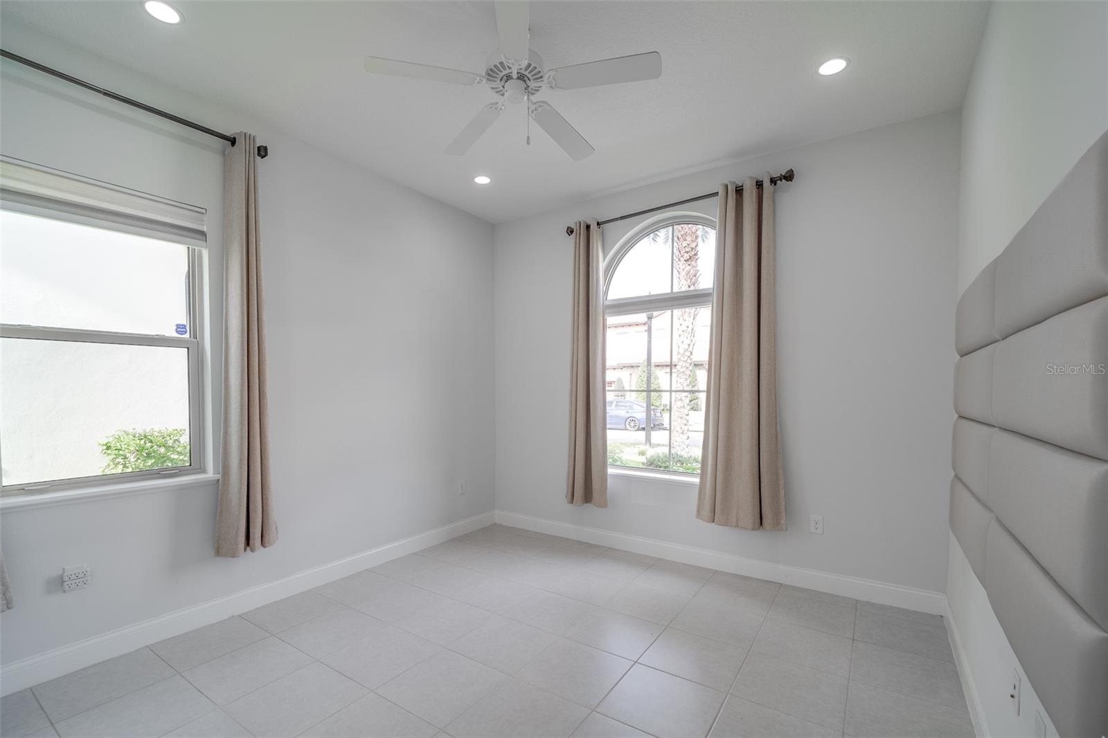 ROYAL CYPRESS PRESERVE PH 2 - Residential