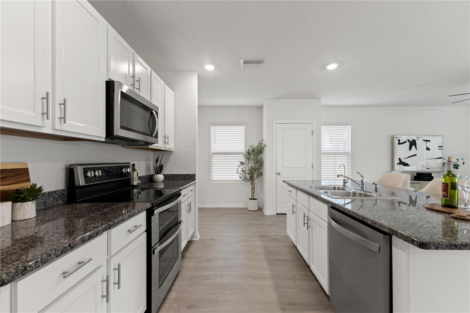 WAVERLY VILLAGE - Residential