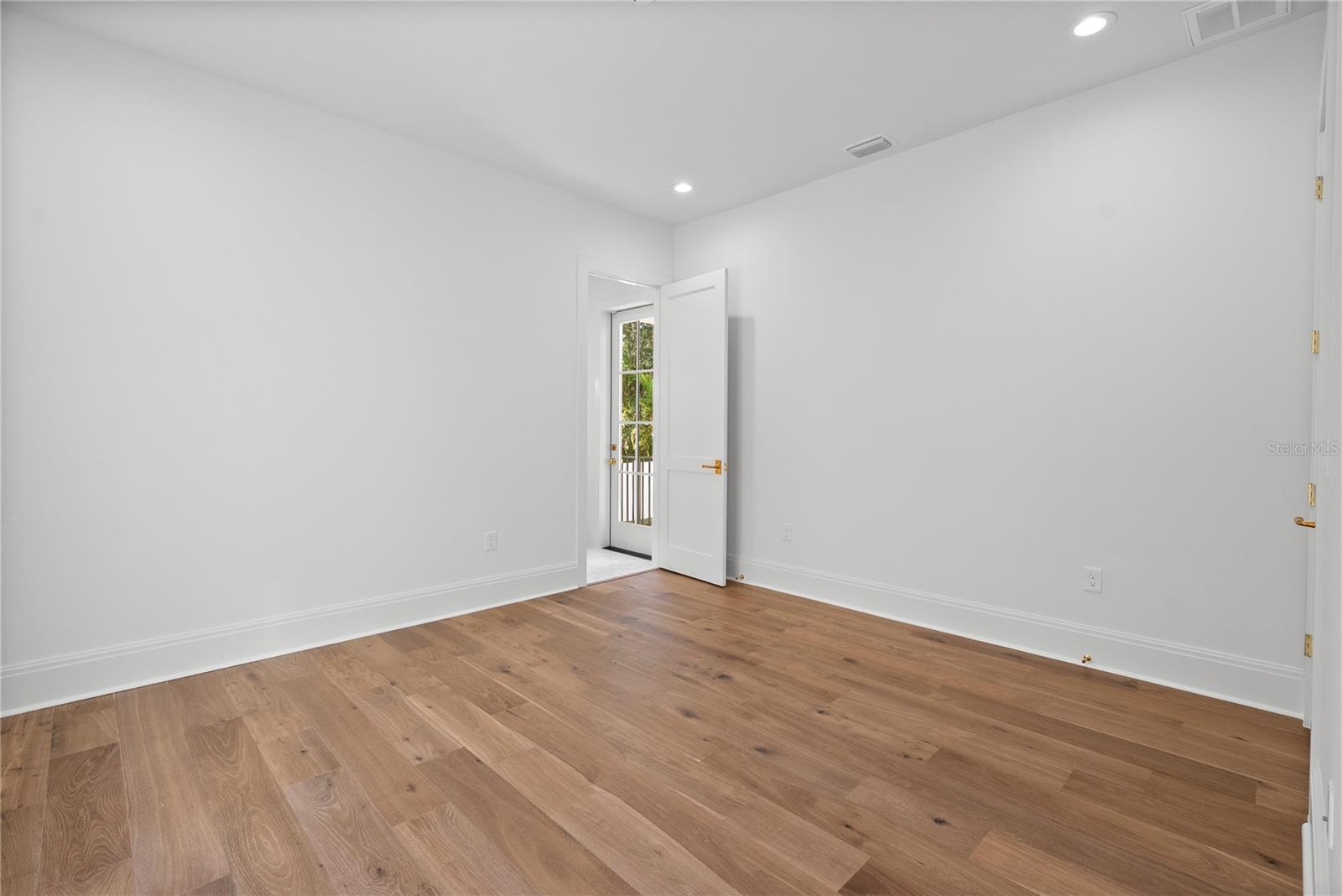 SUNSET PARK - Residential