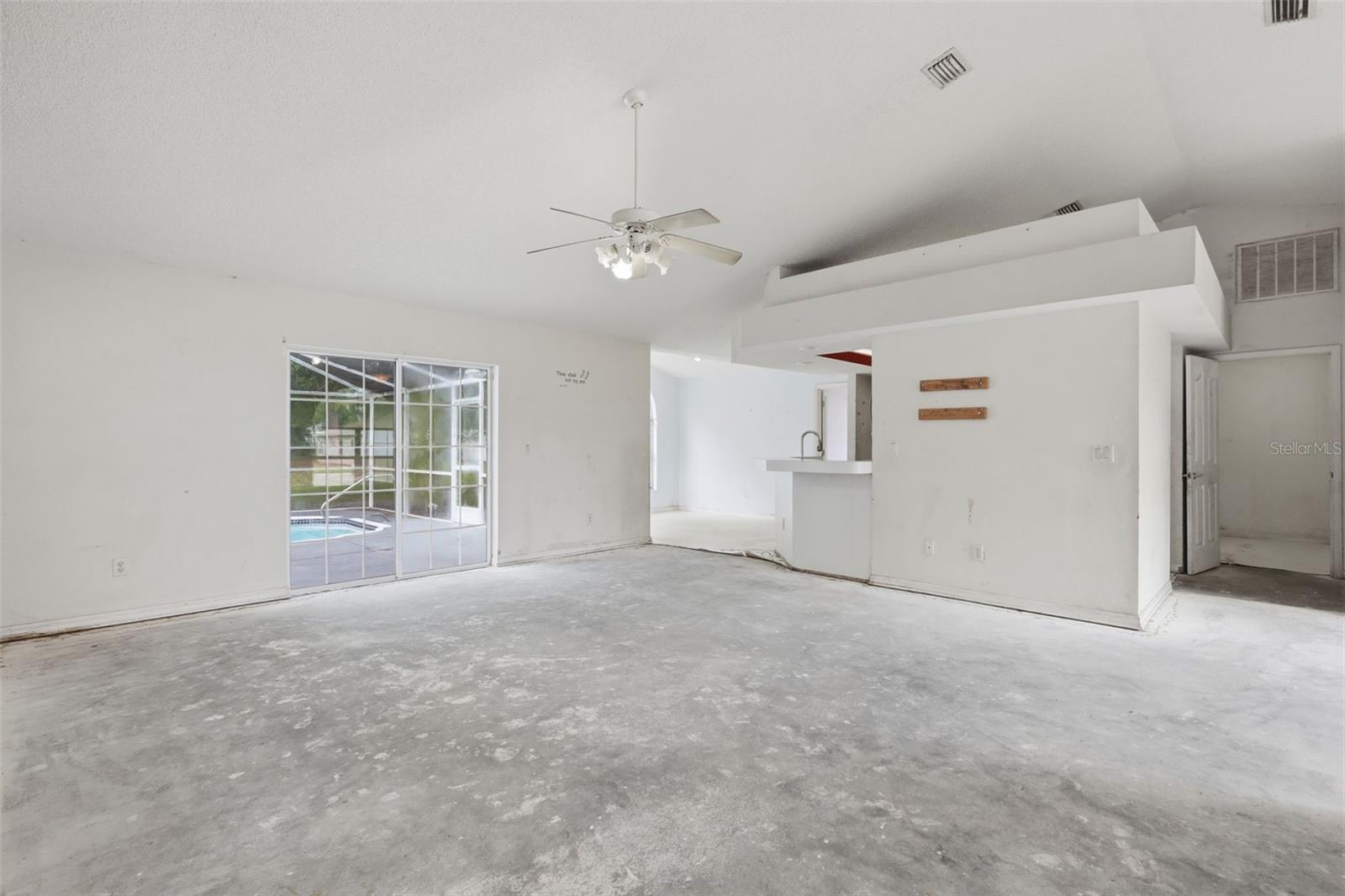 KINGSLAND COUNTRY ESTATE - Residential